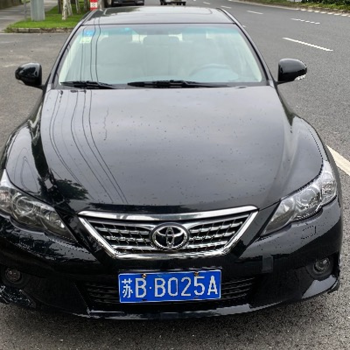 丰田锐志车